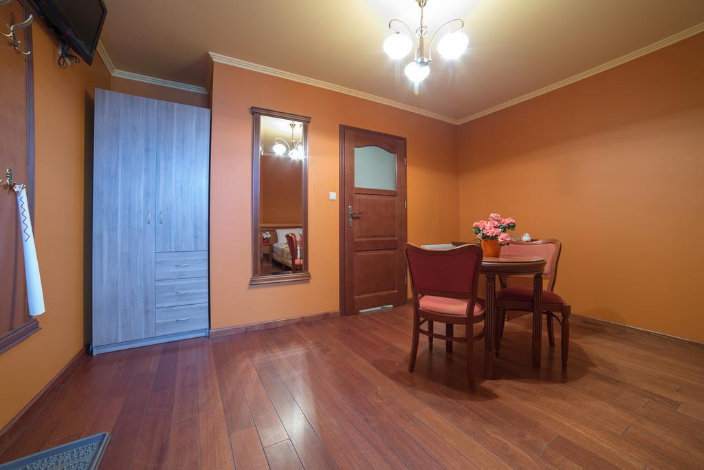 Rynek 16 Aparthotel Sandomierz Ngoại thất bức ảnh